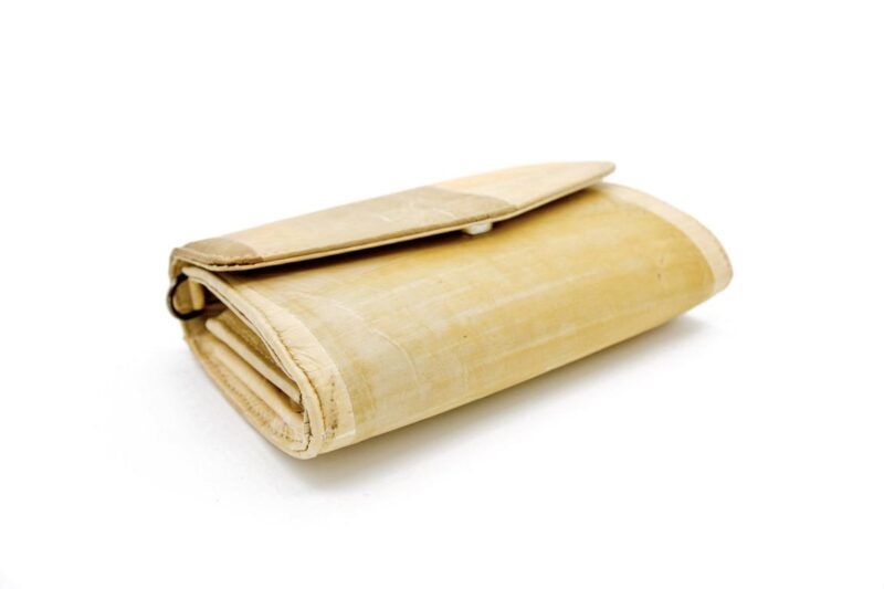 Clutch vegan aus Bananenblättern fair produziert nachhaltig